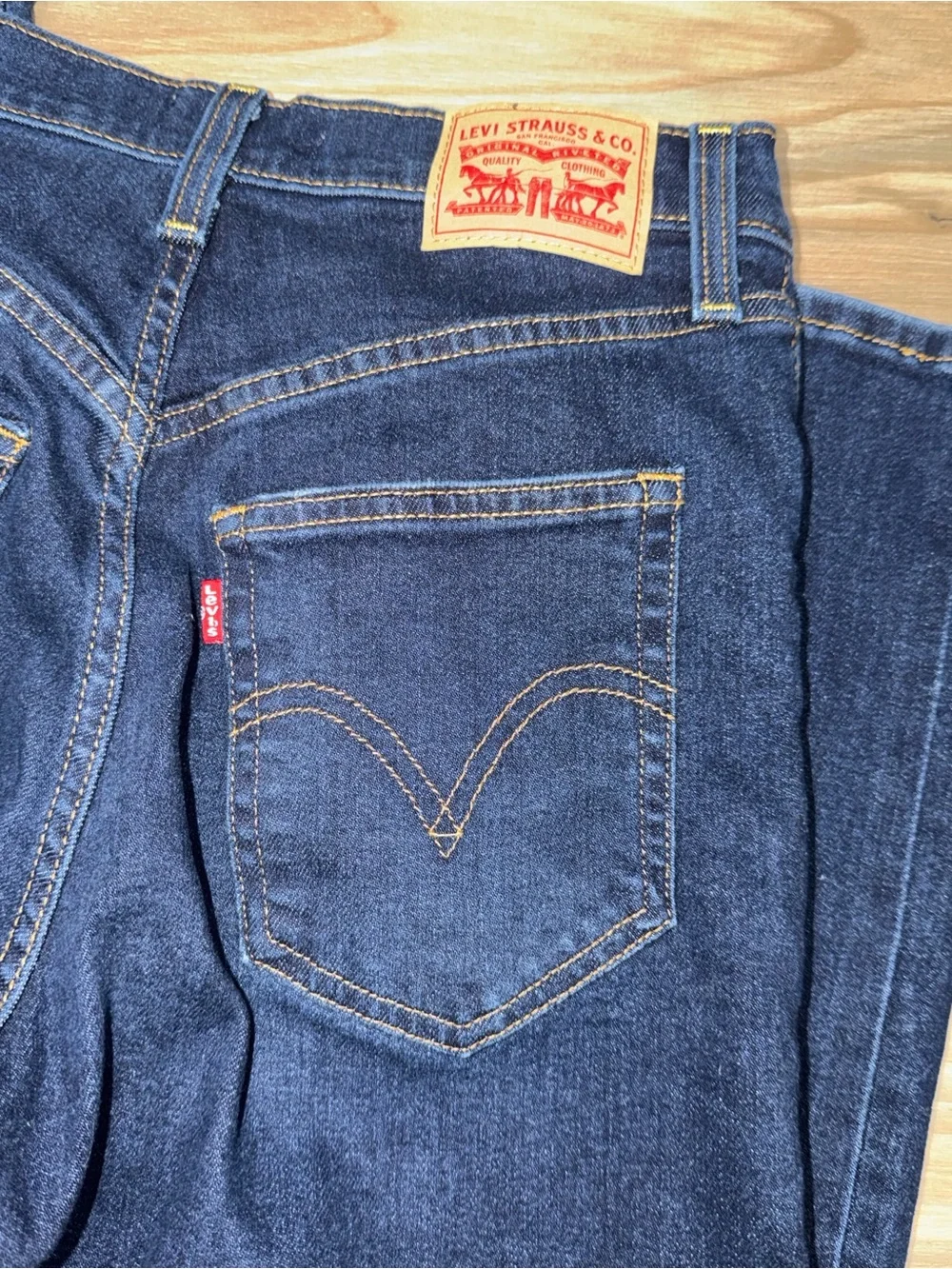 Signature by Levi Strauss Men's Straight Jeans - Dark Blue Distressed